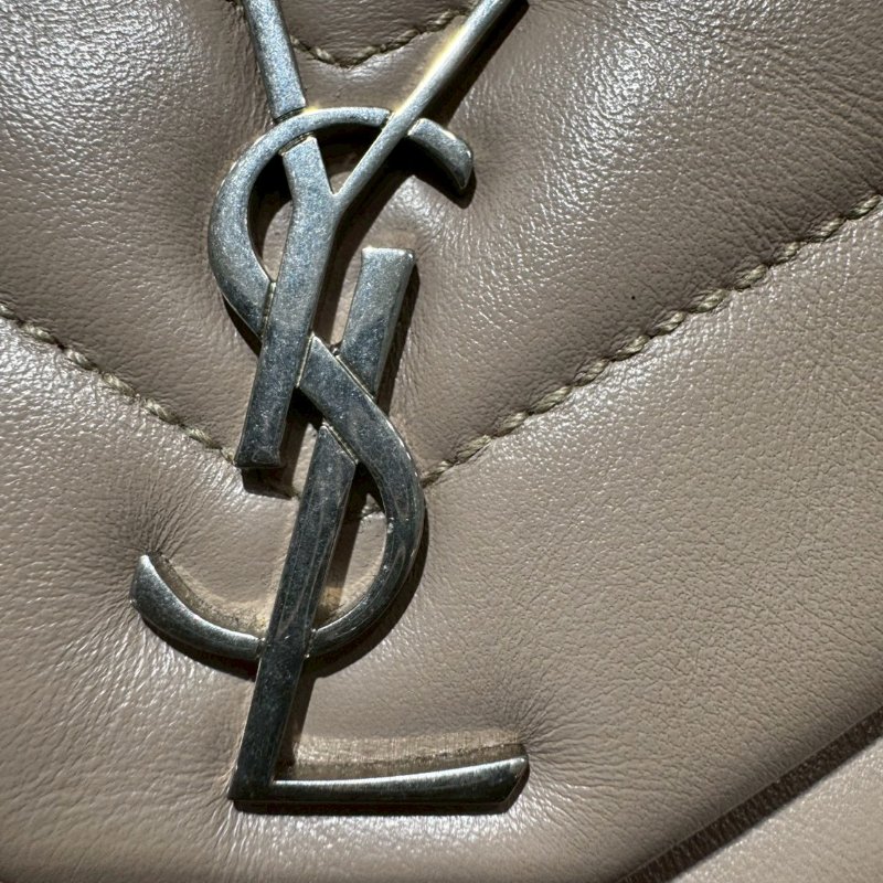 SAINT LAURENT奶茶色扣式斜背包-14