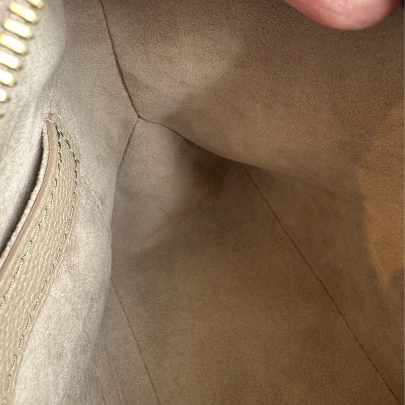 LV M13224斑鳩灰腋下半月包 超美✨✨-21