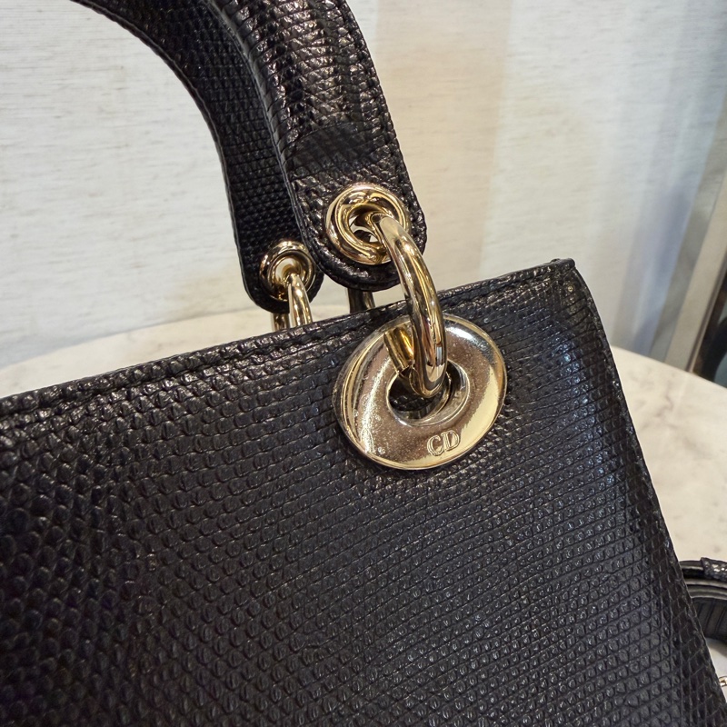 Dior 黑蜥蜴皮淡金釦Lady Dior小號手提斜背包-6