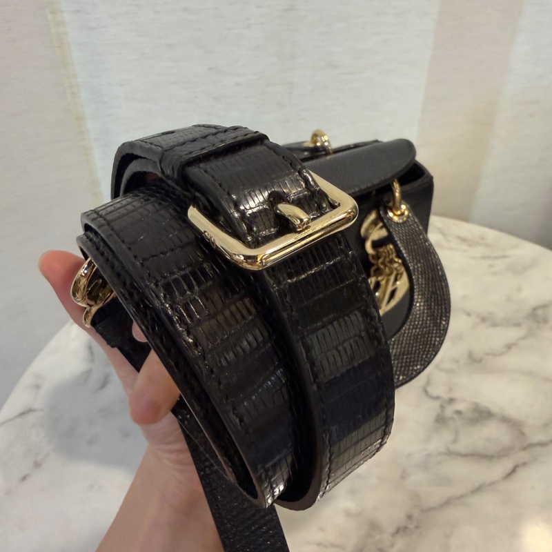 Dior 黑蜥蜴皮淡金釦Lady Dior小號手提斜背包-17