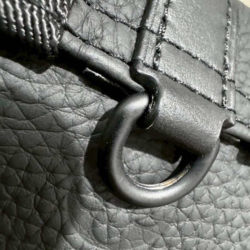 LV Christopher XS 雙肩包經典側肩背包-10