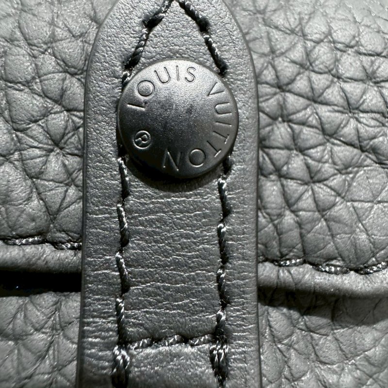 LV Christopher XS 雙肩包經典側肩背包-13