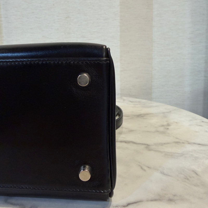 Hermes 黑Box皮銀釦Kelly 32-22