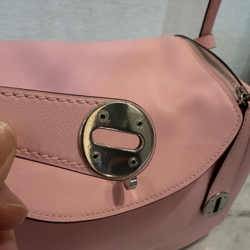 Hermes 3Q櫻花粉Swift皮銀釦Lindy 26-1
