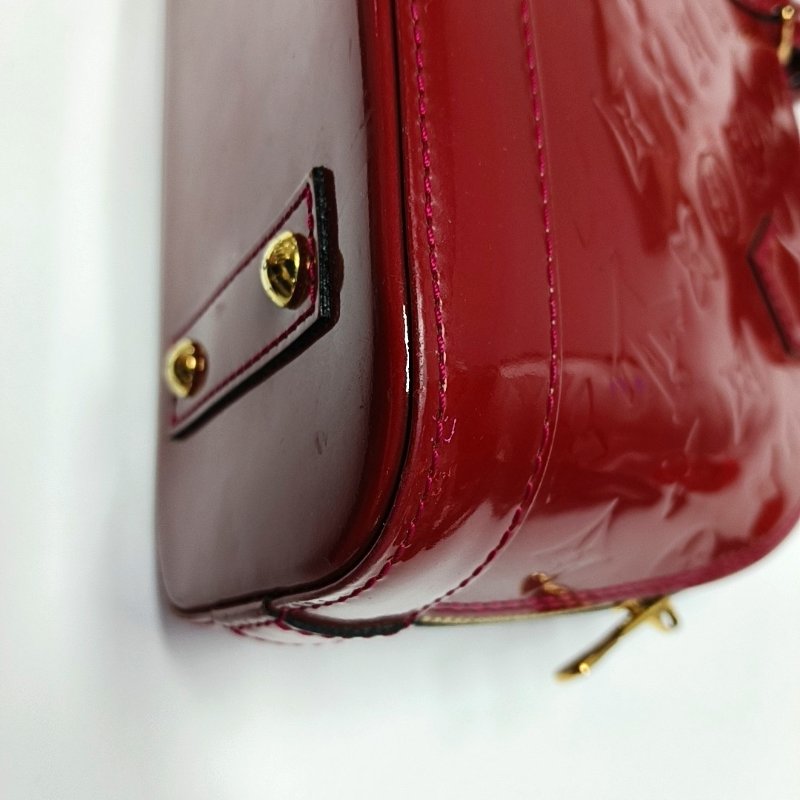 LOUIS VUITTON ALMA BB 紅色漆皮老花壓紋貝殼包單肩包手提包斜挎包金色五金可拆卸肩帶-11