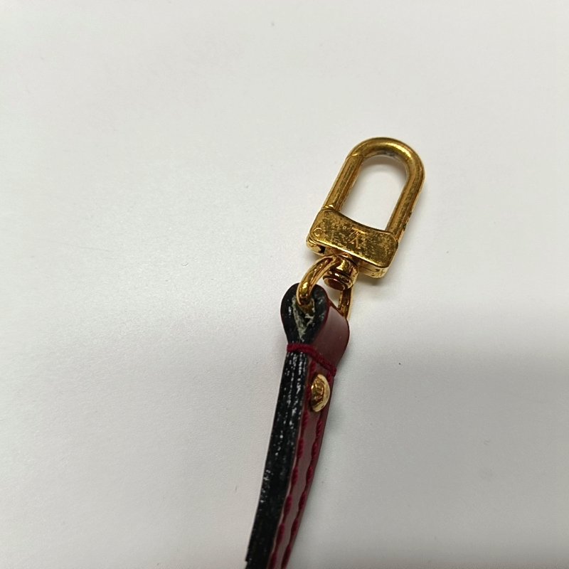 LOUIS VUITTON ALMA BB 紅色漆皮老花壓紋貝殼包單肩包手提包斜挎包金色五金可拆卸肩帶-16