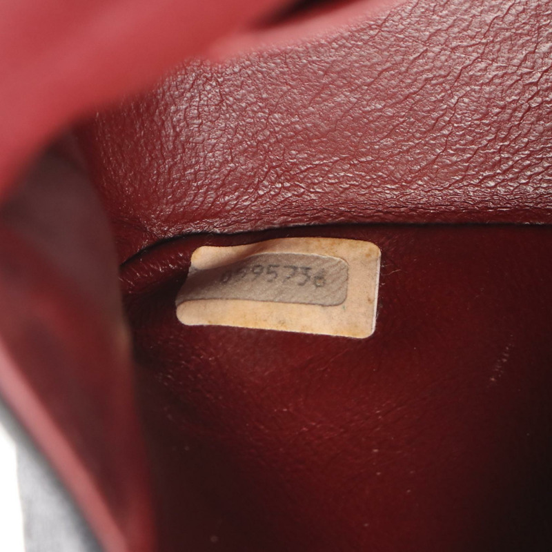 香奈兒迷你絎縫斜背包，羊皮材質，黑色，金色五金，二手-4