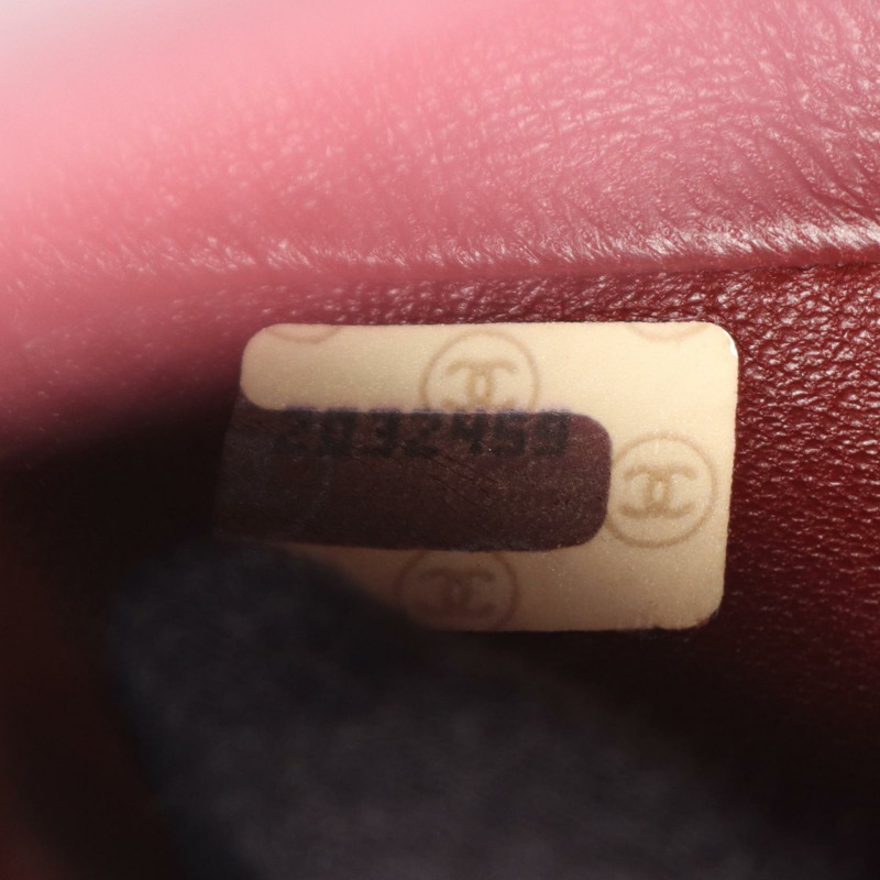 香奈兒 (CHANEL) 迷你絎縫 20 鏈條肩背斜背包，黑色皮革，金色五金，二手 CC-4