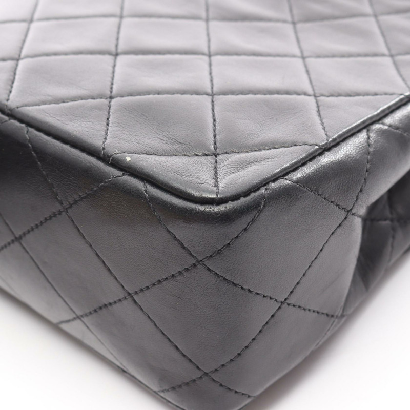 香奈兒 (CHANEL) 迷你絎縫 20 鏈條肩背斜背包，黑色皮革，金色五金，二手 CC-9