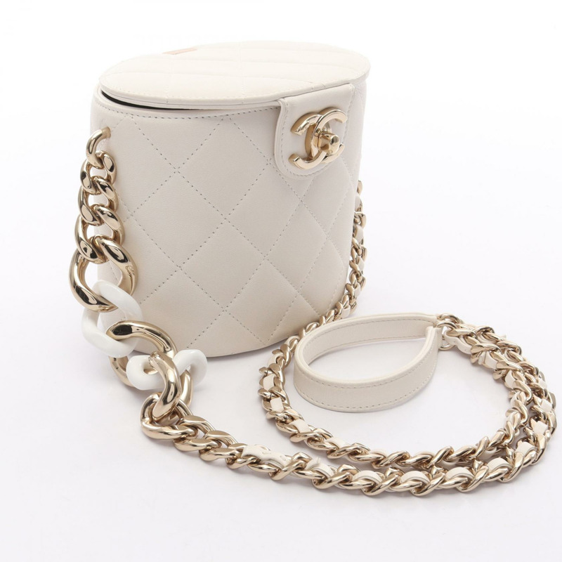 香奈兒 (CHANEL) 絎縫鏈條肩背斜背化妝包，羊皮材質，白色，金色五金，二手-5