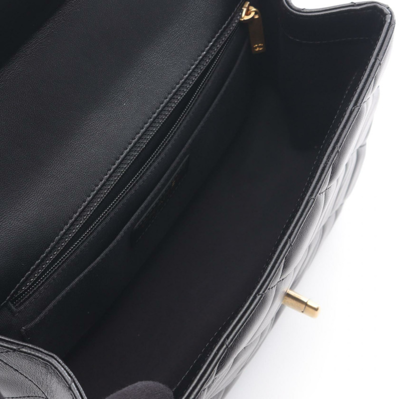 香奈兒 (CHANEL) Matelasse Chian 羊皮肩斜背包，黑色，金色五金，二手 CC-2