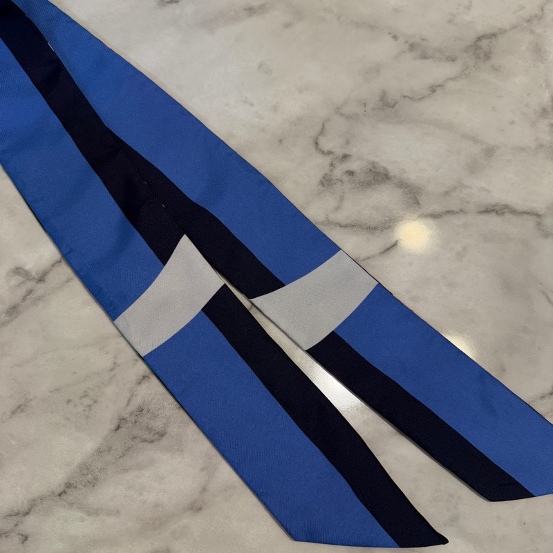 Dior 咖啡底各式帽子圖案拼深淺藍Twilly-7