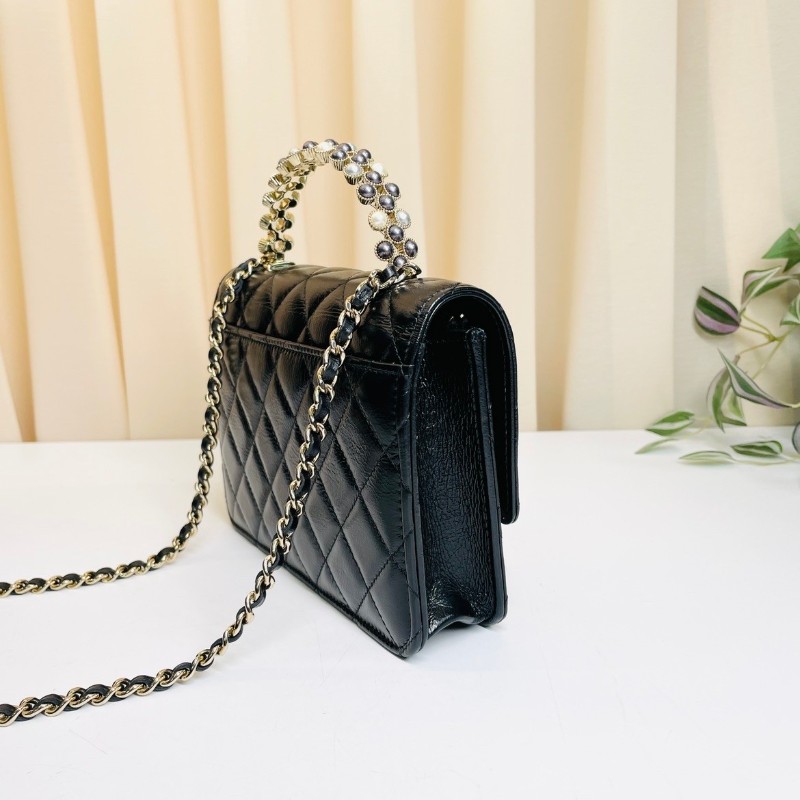 專櫃價7.8折！Chanel香奈兒  24P新款 黑金珍珠手柄 黑色油臘皮風琴包 小羊皮材質菱格紋  超美珍珠手柄 斜挎手提都很美-12