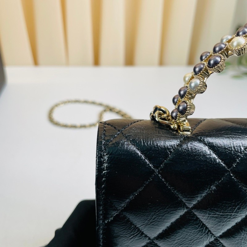 專櫃價7.8折！Chanel香奈兒  24P新款 黑金珍珠手柄 黑色油臘皮風琴包 小羊皮材質菱格紋  超美珍珠手柄 斜挎手提都很美-26