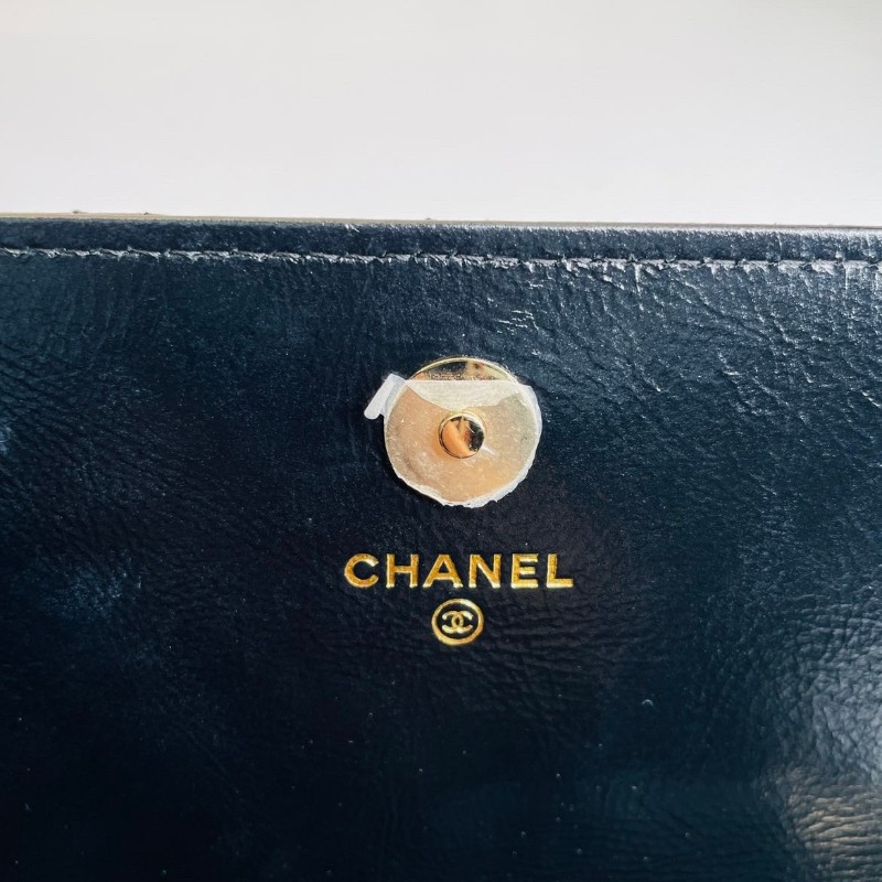 專櫃價7.8折！Chanel香奈兒  24P新款 黑金珍珠手柄 黑色油臘皮風琴包 小羊皮材質菱格紋  超美珍珠手柄 斜挎手提都很美-31