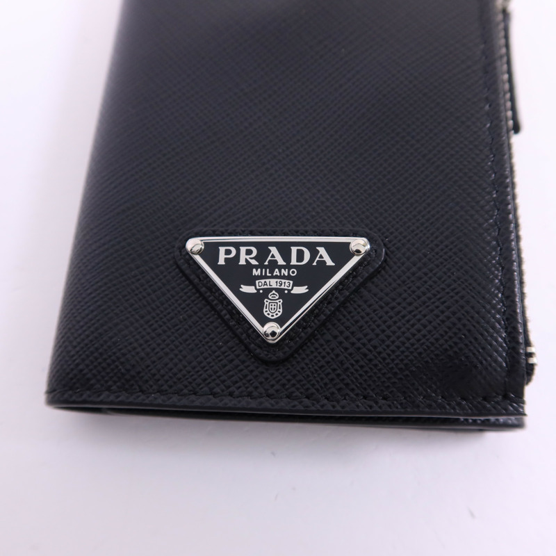 PRADA Saffiano皮革Trifold Wallet銀扣錢包-9