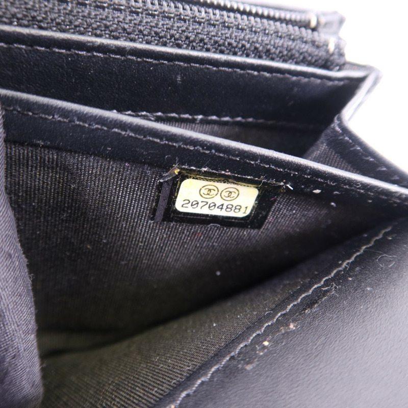 CHANEL 漆皮皮革Boy Long Wallet銀扣長錢包-7