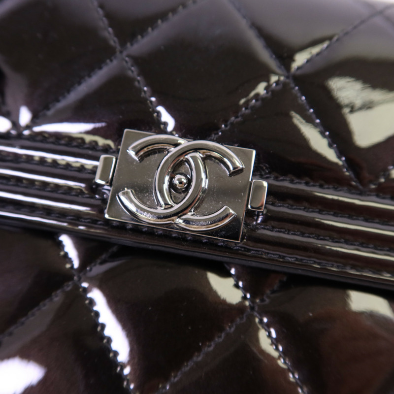 CHANEL 漆皮皮革Boy Long Wallet銀扣長錢包-8