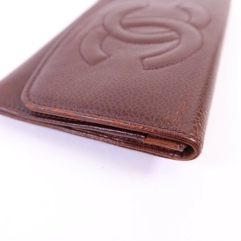 CHANEL 牛皮皮革Bifold Wallet金扣錢包-16
