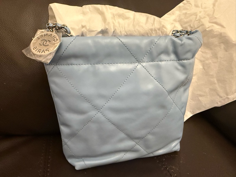 Chanel 香奈兒 Chanel Mini 22 Baby Blue 天藍配銀鏈-6