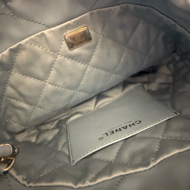 Chanel 香奈兒 Chanel Mini 22 Baby Blue 天藍配銀鏈-11