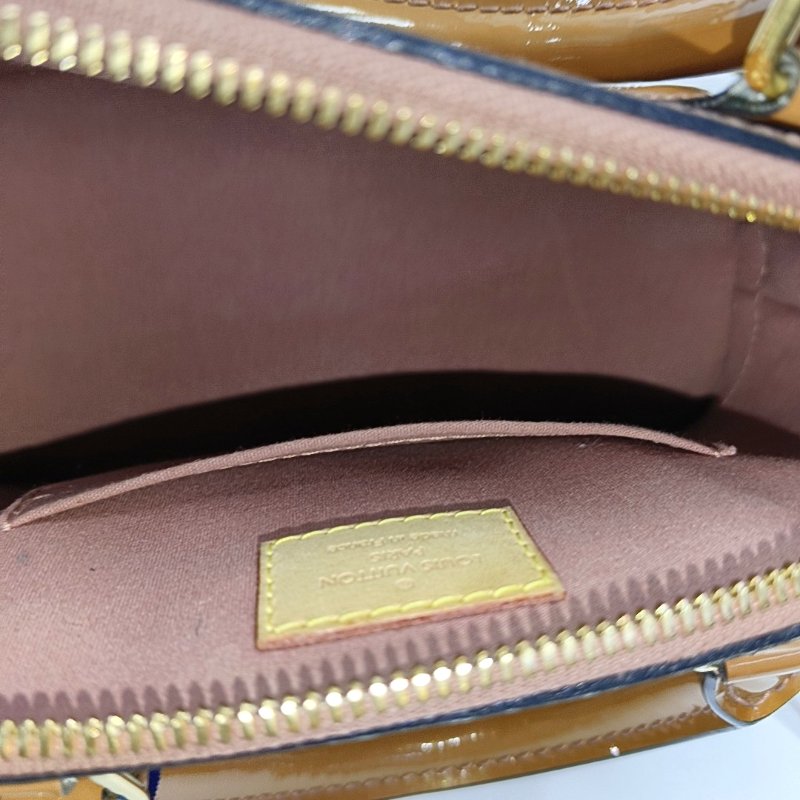 LOUIS VUITTON ALMA BB 棕色漆皮壓紋貝殼包單肩包手提包斜挎包金色五金可拆卸肩帶-6