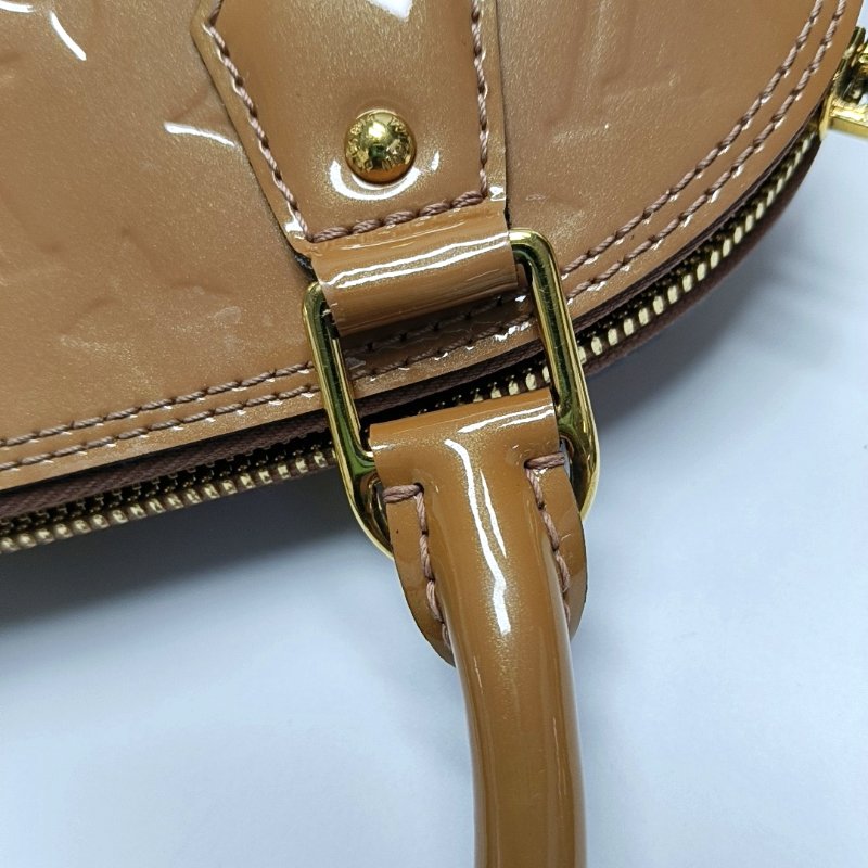 LOUIS VUITTON ALMA BB 棕色漆皮壓紋貝殼包單肩包手提包斜挎包金色五金可拆卸肩帶-9