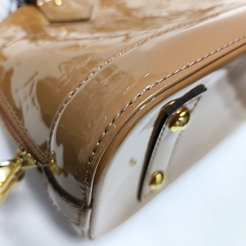 LOUIS VUITTON ALMA BB 棕色漆皮壓紋貝殼包單肩包手提包斜挎包金色五金可拆卸肩帶-11