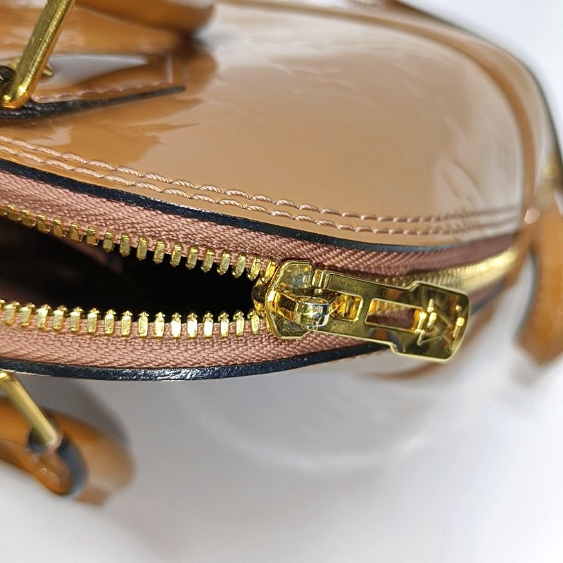 LOUIS VUITTON ALMA BB 棕色漆皮壓紋貝殼包單肩包手提包斜挎包金色五金可拆卸肩帶-13