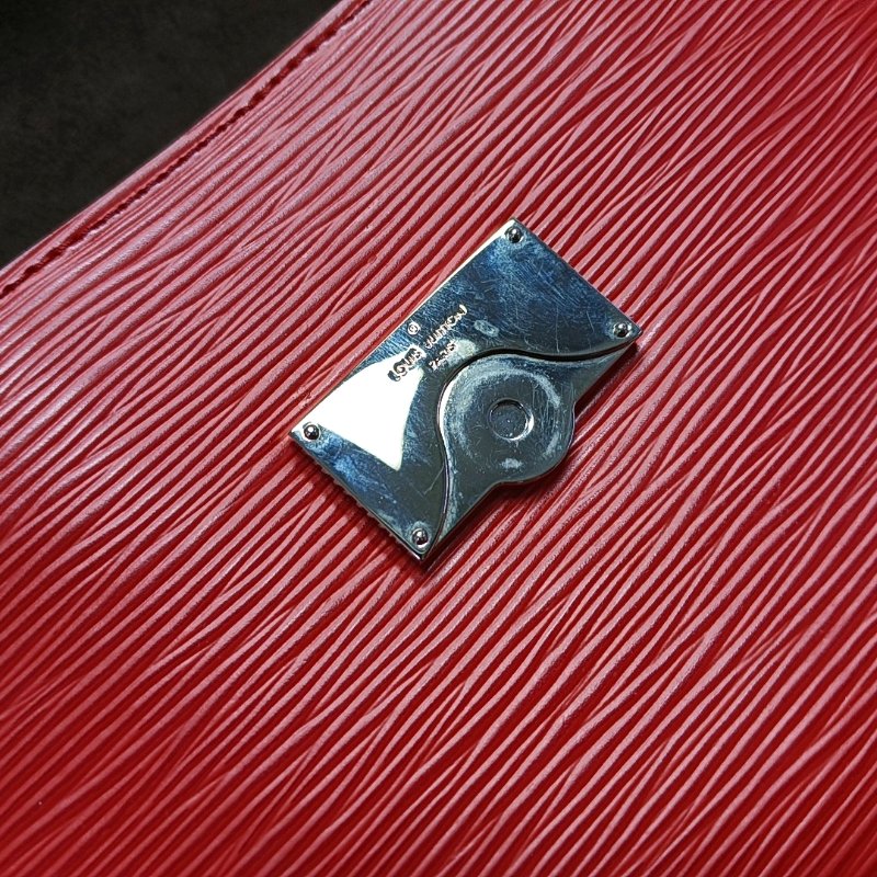 LOUIS VUITTON CLUNY中號紅色EPI牛皮水波紋壓紋克魯尼單肩包手提包斜挎包銀色五金-8