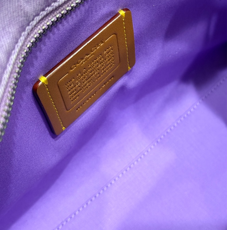 狀態美🏅COACH牛仔 斜背包 托特 薰衣草紫 💜紫色控不能錯過的美包-56