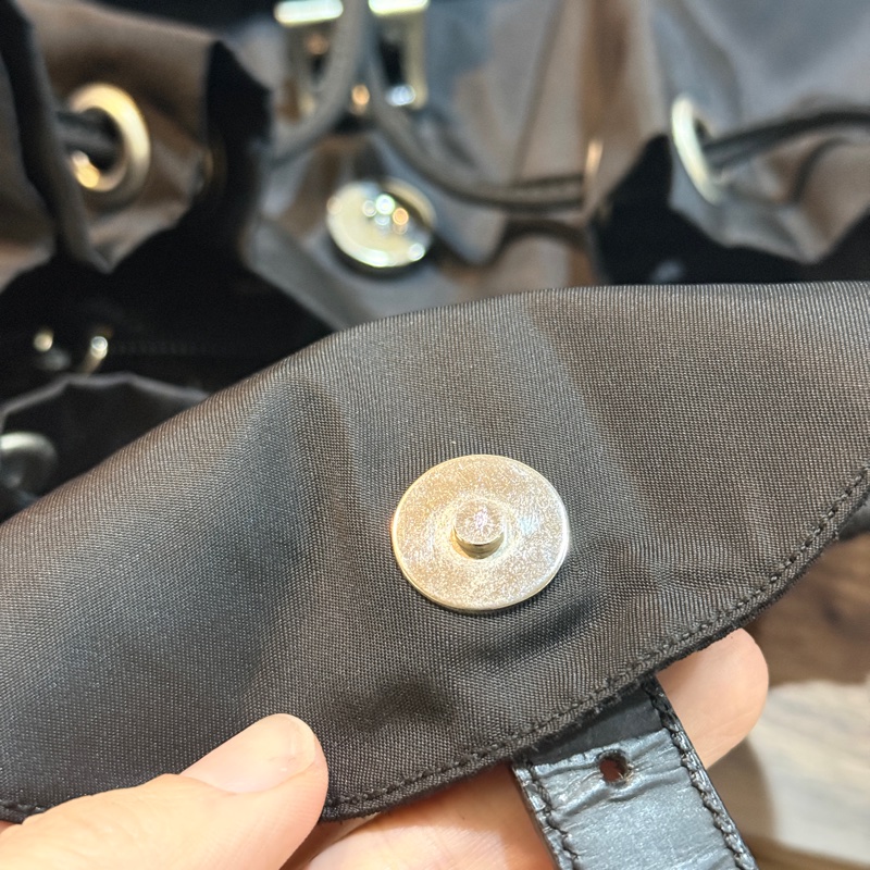 88新✨磁扣款🎖️出名好用的Prada經典 耐磨 超好裝 降落傘布 後背包  就是主打一個好看又好用🤷-28