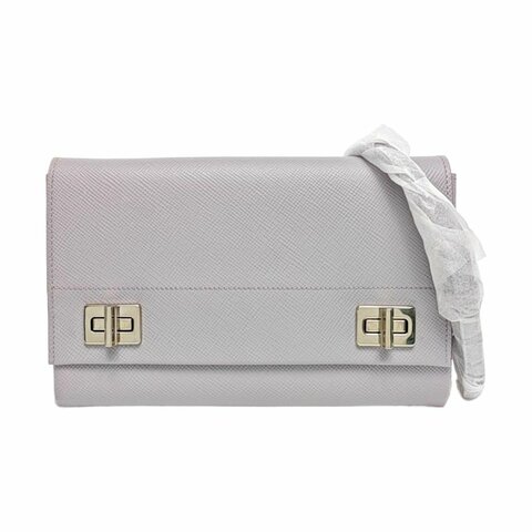 PRADA淺紫色牛皮十字紋斜挎包銀色五金