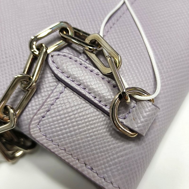 PRADA淺紫色牛皮十字紋斜挎包銀色五金-15