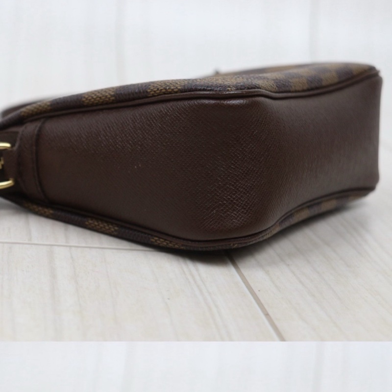 LV 棋盤格小方胖-7