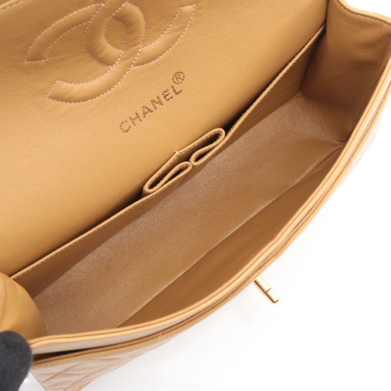 香奈兒 (CHANEL) 絎縫雙蓋鏈條肩背包，羊皮，米色，二手 CC-2