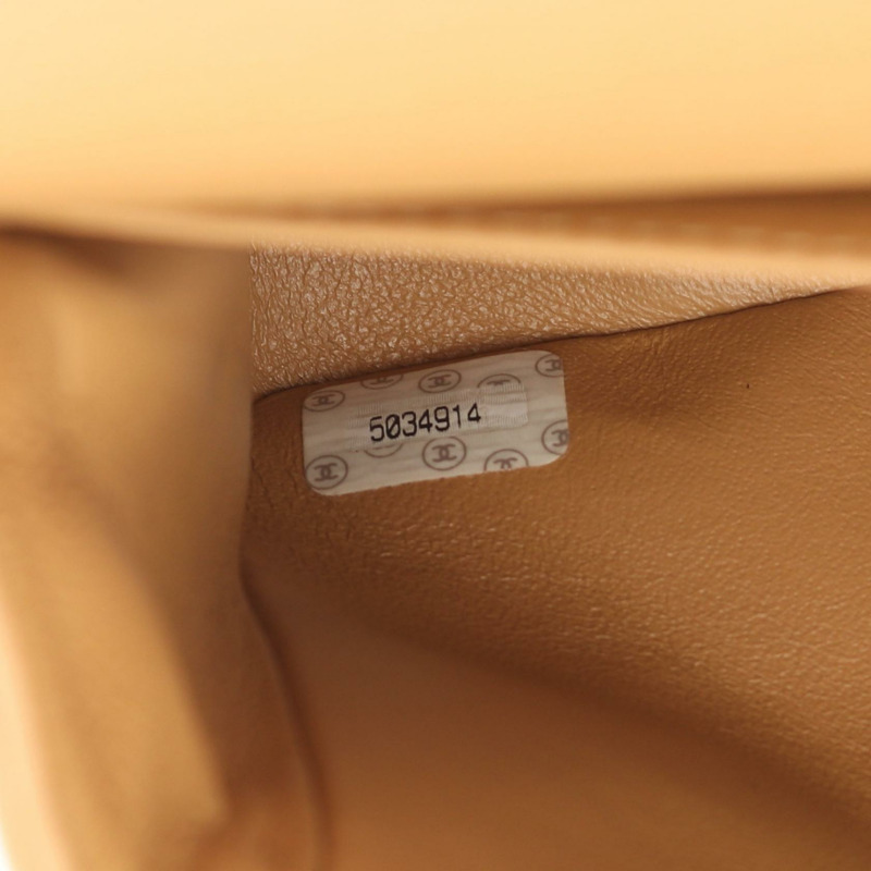 香奈兒 (CHANEL) 絎縫雙蓋鏈條肩背包，羊皮，米色，二手 CC-4