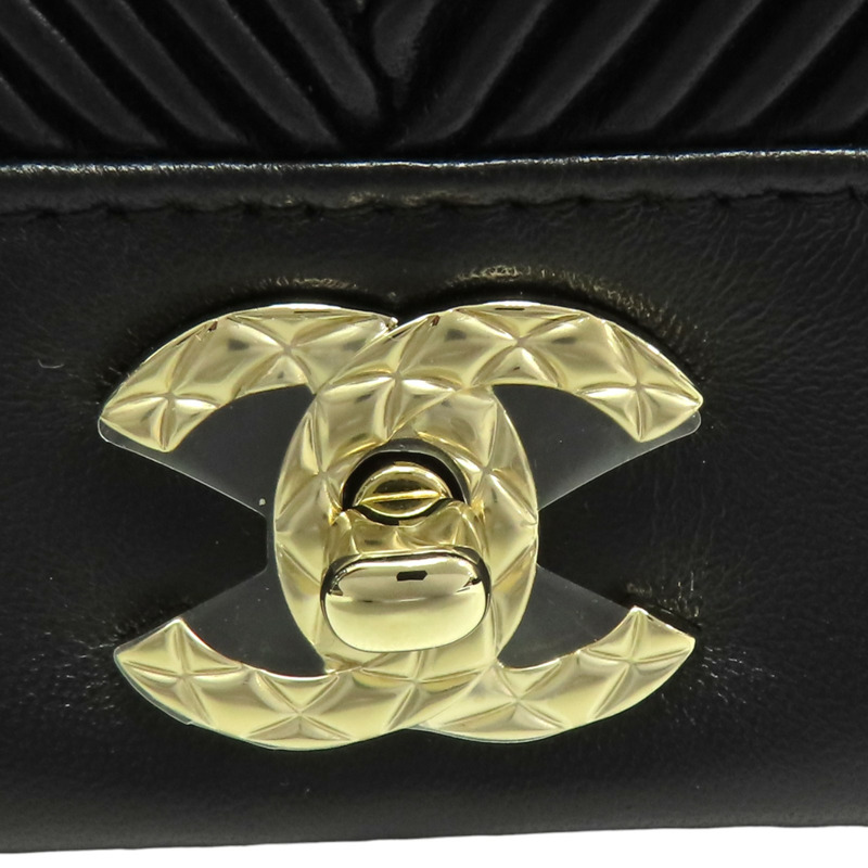 黑色 斜紋羊皮 鍊帶肩背包 金扣【CHANEL 香奈兒】-6