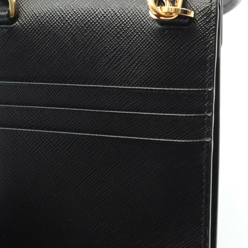 PRADA 三角形 Logo 鏈條手機包 1BP050 Saffiano 皮革 黑色-6