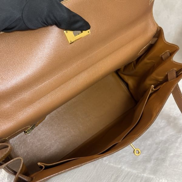 Hermès Kelly 凱莉包 35 金棕金扣-13