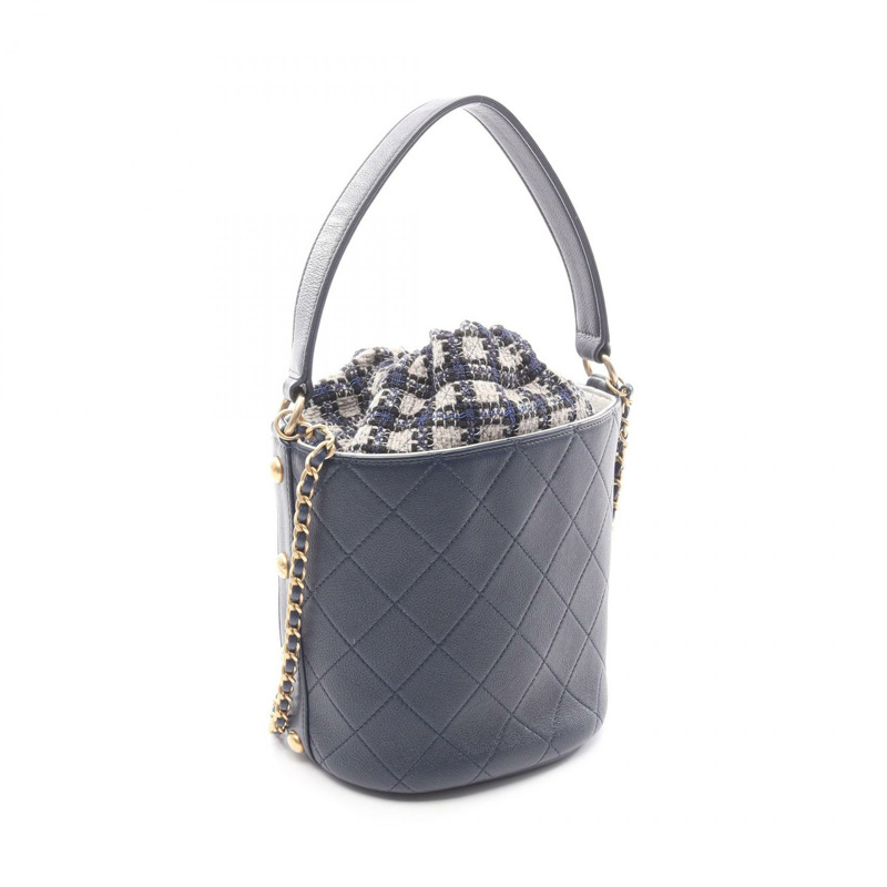 香奈兒 Matelasse 小號水桶包，皮革面料，海軍藍，金色五金-1