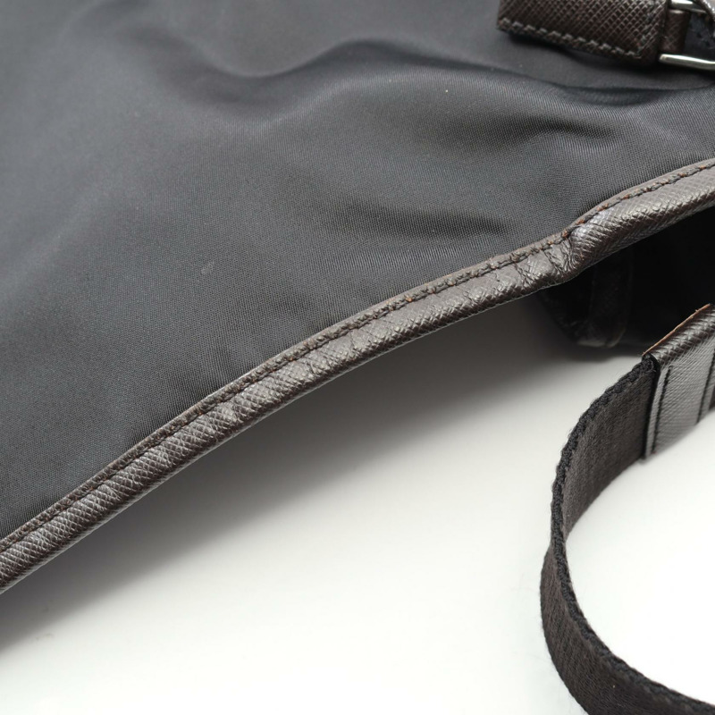 PRADA VA0770 尼龍 Saffiano 皮革肩斜背包，黑色/棕色，二手-5