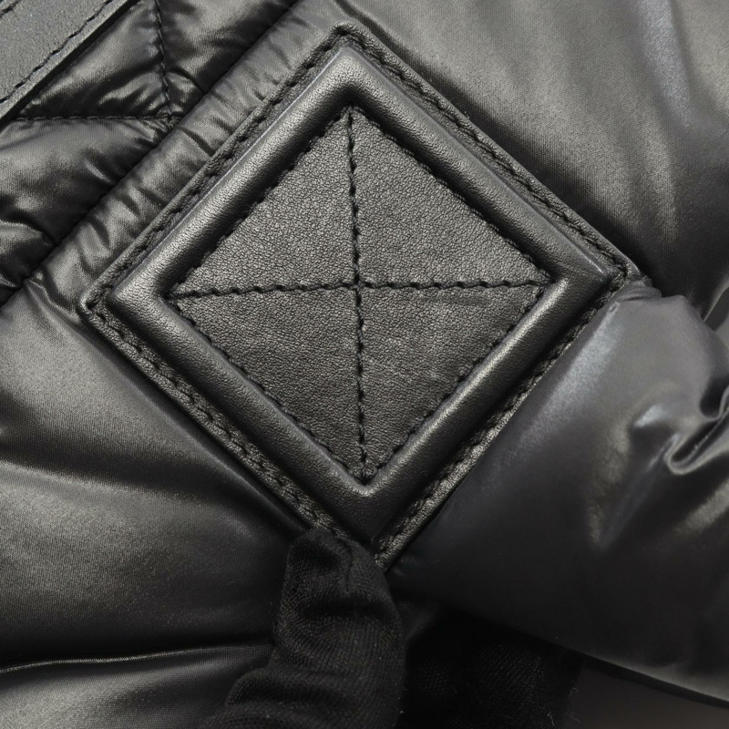 香奈兒 Coco Cocoon 小號手提包，尼龍皮革，黑色波爾多紅色配色，二手 CC-8