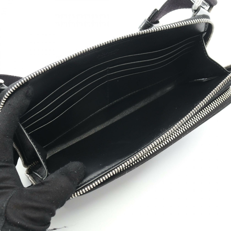 PRADA Re-Nylon 腰臀斜背包 2VH156 皮革黑色三角形標誌 二手-2