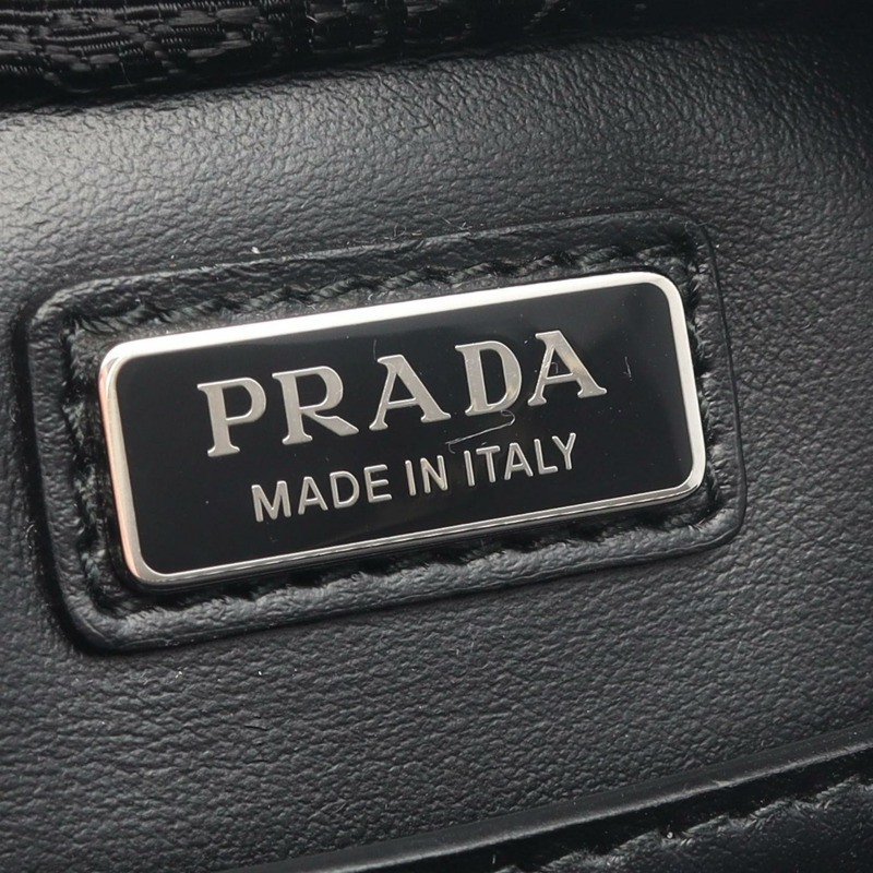 PRADA Brique 男士單肩斜背包 2VH070 漆皮黑色 二手-3