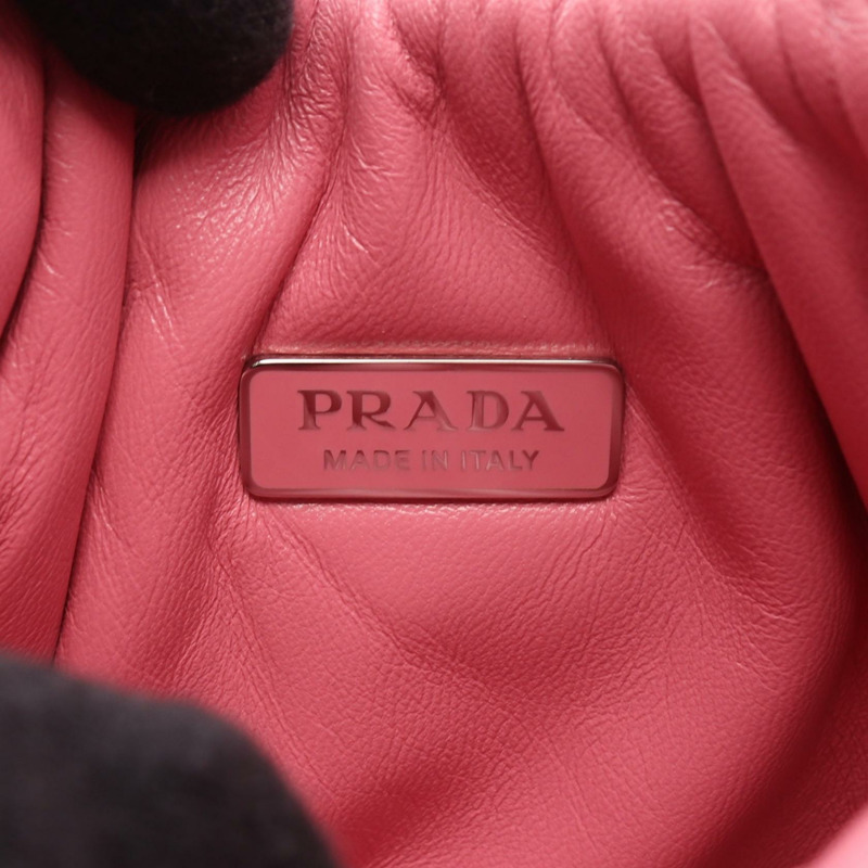 PRADA 粉紅三角標誌皮革肩帶斜背包（二手女款）-3