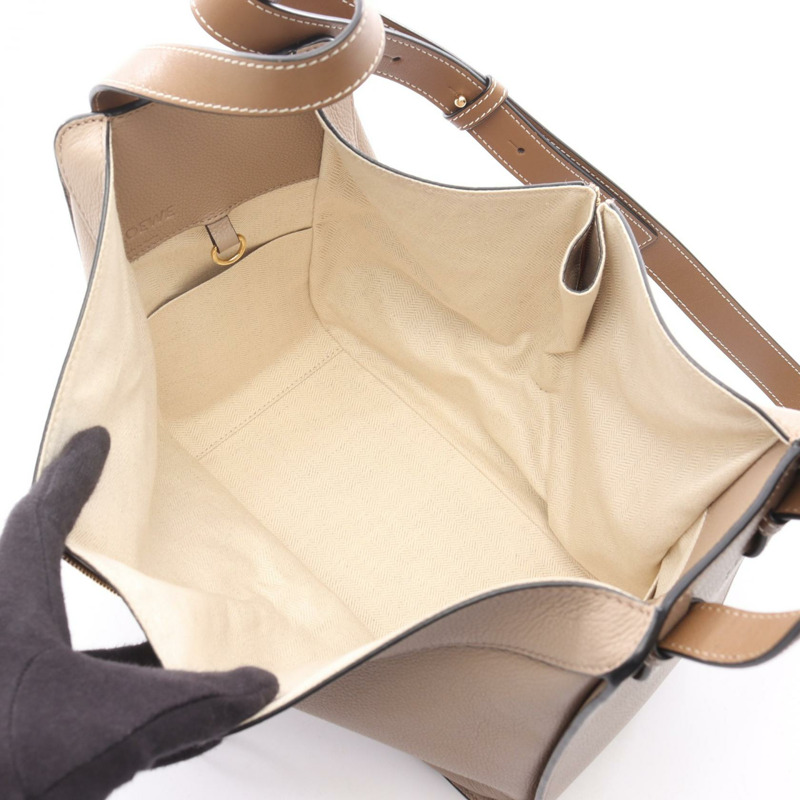 LOEWE HAMMOCK 小號肩斜背包，皮革材質，米色/棕色，二手女款-2