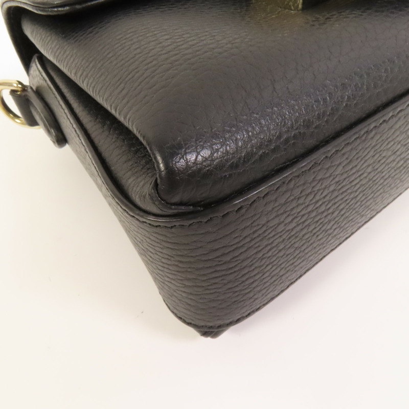 GUCCI 牛皮皮革Interlocking G Chain Mini Bag金扣肩背袋-15