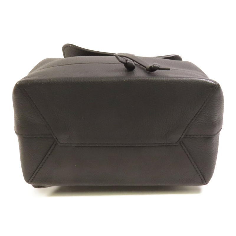 LOUIS VUITTON 牛皮皮革Lock Me Backpack銀扣背包-3