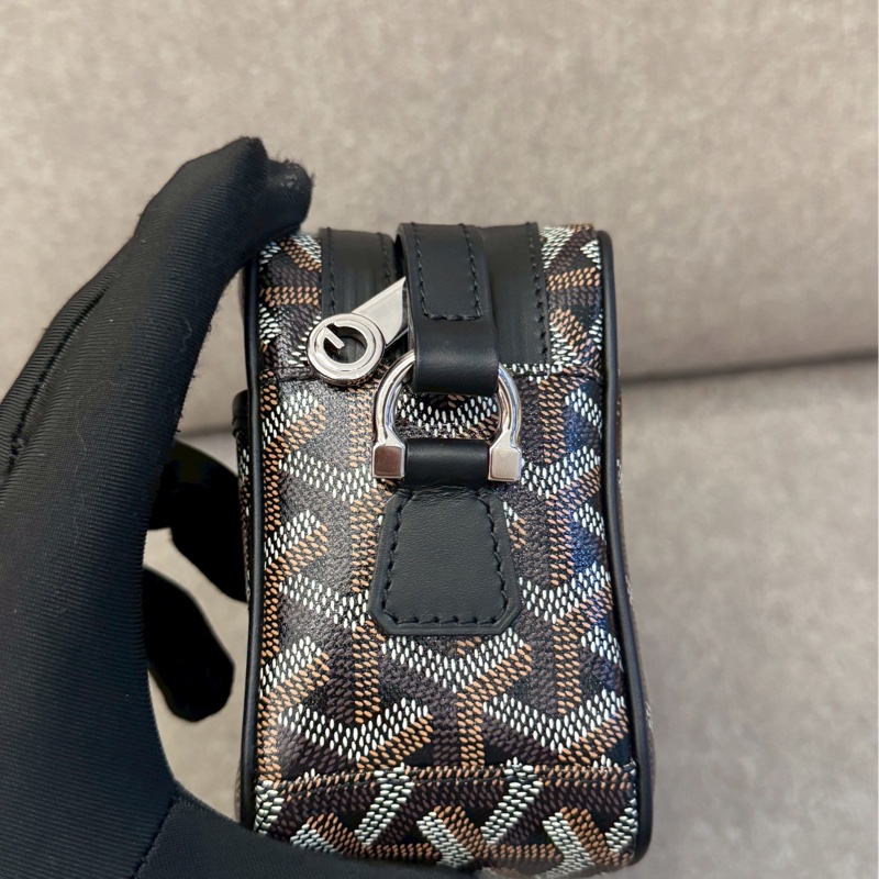 GOYARD黑色相機包-1